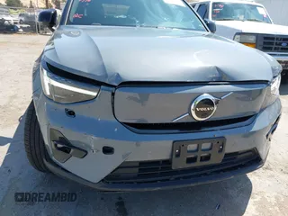 2023 Volvo XC40 Ultimate с VIN YV4ED3UM9P2004004, выставлен на аукционе IAAI как лот 42518982 с пробегом 33 775 миль миль и . История ставок и продаж доступна на DreamBid. Изображение 6.