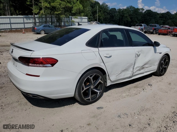 2020 Volkswagen Passat 2.0T R-Line with VIN 1VWMA7A33LC008609, listed as a Copart auction lot 65631523 with 31,701 mi miles and Salvage Title. Bid and sale history available at carsss.com. Image 3.