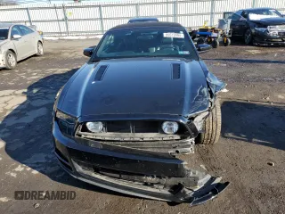 2014 Ford Mustang GT with VIN 1ZVBP8FF0E5253129, listed as a Copart auction lot 86513994 with 112,133 mi miles and Salvage title. Bid and sale history available at DreamBid. Image 5.