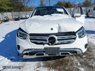 2022 Mercedes-Benz GLC with VIN W1N0G8EB7NG119580, listed as a IAAI auction lot 41239778 with 28,551 mi miles. Bid and sale history available at carsss.com. Image 19.