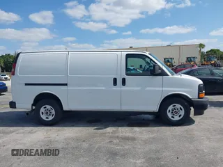 2017 GMC Savana Cargo Van with VIN 1GTW7AFFXH1178804, listed as a IAAI auction lot 42169963 with 157,851 mi miles. Bid and sale history available at carsss.com. Image 13.