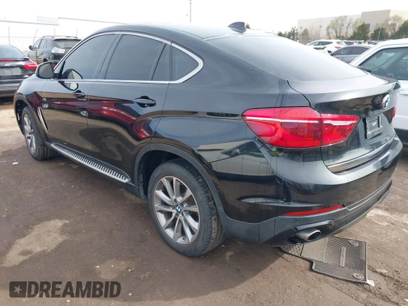 2015 BMW X6 xDrive35i z VIN 5UXKU2C56F0F95429, wystawiony jako IAAI lot #41754635 z przebiegiem 79 503 mil mil oraz . Historia ofert i sprzedaży dostępna na DreamBid. Obrazek 3.
