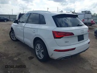 2022 Audi Q5 S line Premium with VIN WA1GAAFY8N2017164, listed as a IAAI auction lot 41455881 with 64,092 mi miles. Bid and sale history available at carsss.com. Image 3.