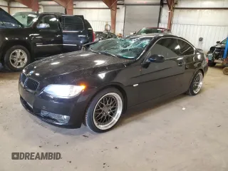 2007 BMW 3 Series 335i z VIN WBAWB73517P033592, wystawiony jako Copart lot #51410545 z przebiegiem 162 412 mil mil oraz Czysty tytuł • Clean title. Historia ofert i sprzedaży dostępna na DreamBid. Obrazek 1.