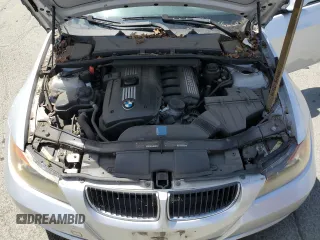 2007 BMW 3 Series 328i z VIN WBAVC53527FZ74908, wystawiony jako Copart lot #56956845 z przebiegiem Nie podano mil oraz Czysty tytuł • Clean title. Historia ofert i sprzedaży dostępna na DreamBid. Obrazek 11.