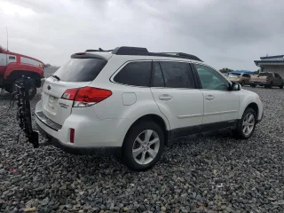 2014 Subaru Outback Limited with VIN 4S4BRCNC4E3213134, listed as a Copart auction lot 64635925 with 146,789 mi miles and Clean title. Bid and sale history available at DreamBid. Image 3.