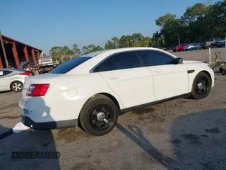 2015 Ford Police Interceptor с VIN 1FAHP2MK1FG132017, выставлен на аукционе IAAI как лот 42102473 с пробегом 101 553 миль миль и . История ставок и продаж доступна на DreamBid. Изображение 4.