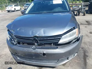 2011 Volkswagen Jetta SEL with VIN 3VWLZ7AJXBM352695, listed as a IAAI auction lot 42325497 with 166,864 mi miles and . Bid and sale history available at DreamBid. Image 12.