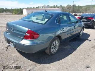 2006 Buick LaCrosse CX with VIN 2G4WC582461184341, listed as a IAAI auction lot 41820924 with 153,036 mi miles. Bid and sale history available at carsss.com. Image 4.