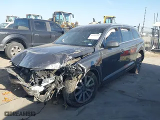 2018 Audi Q7 Premium Plus with VIN WA1LHAF74JD043034, listed as a IAAI auction lot 41744149 with 113,343 mi miles. Bid and sale history available at carsss.com. Image 18.