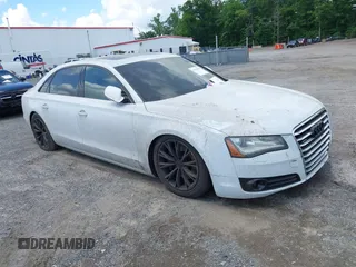 2013 Audi A8 3.0L с VIN WAURGAFD5DN005381, выставлен на аукционе IAAI как лот 42126286 с пробегом Не указан миль и . История ставок и продаж доступна на DreamBid. Изображение 1.