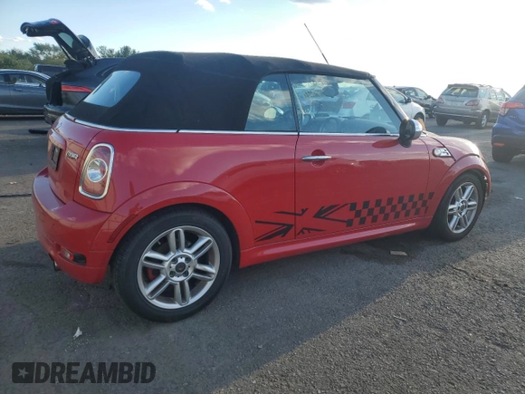 2011 MINI Convertible с VIN WMWZN3C55BT133269, выставлен на аукционе Copart как лот 74062294 с пробегом 48 582 миль миль и Списание • Salvage title. История ставок и продаж доступна на DreamBid. Изображение 3.