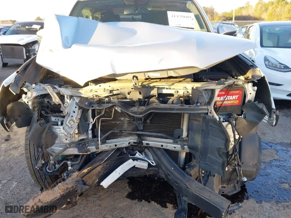 2018 Toyota 4Runner SR5 with VIN JTEBU5JRXJ5496948, listed as a IAAI auction lot 41478609 with 109,796 mi miles. Bid and sale history available at carsss.com. Image 18.