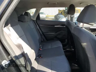2021 Kia Seltos LX z VIN KNDEPCAA0M7097143, wystawiony jako Copart lot #54057815 z przebiegiem 59 930 mil mil oraz Szkoda całkowita • Salvage title. Historia ofert i sprzedaży dostępna na DreamBid. Obrazek 10.