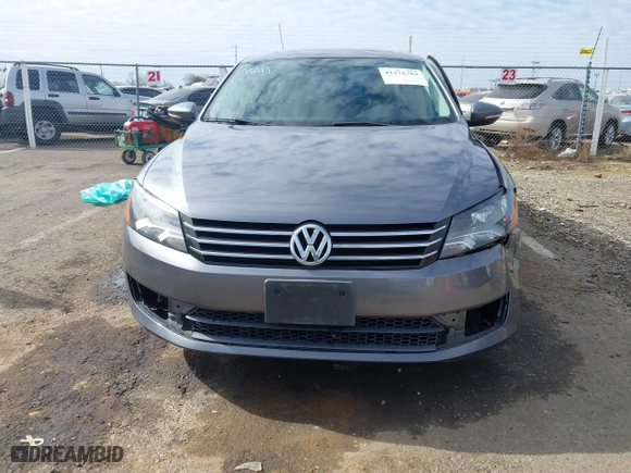 2012 Volkswagen Passat SE with VIN 1VWBP7A35CC024137, listed as a IAAI auction lot 41572782 with 138,827 mi miles. Bid and sale history available at carsss.com. Image 12.
