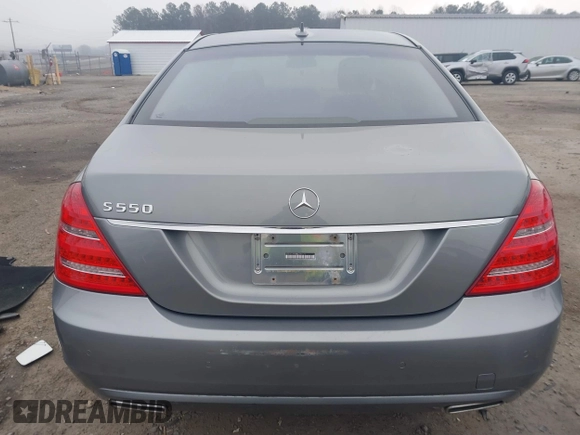 2011 Mercedes-Benz S-Class S 550 with VIN WDDNG7BB0BA382476, listed as a IAAI auction lot 41485553 with 126,082 mi miles. Bid and sale history available at carsss.com. Image 17.