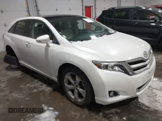 2013 Toyota Venza LE with VIN 4T3BK3BB9DU079804, listed as a IAAI auction lot 41176568 with 152,340 mi miles. Bid and sale history available at carsss.com. Image 1.