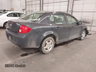 2008 Chevrolet Cobalt LT z VIN 1G1AL58F887186089, wystawiony jako IAAI lot #42192295 z przebiegiem 136 910 mil mil oraz . Historia ofert i sprzedaży dostępna na DreamBid. Obrazek 4.