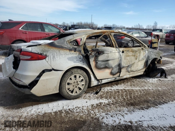2019 Ford Fusion S with VIN 3FA6P0G71KR131889, listed as a Copart auction lot 43905735 with Not Provided miles and Clean Title. Bid and sale history available at DreamBid. Image 3.