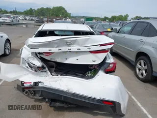 2025 Toyota Camry LE z VIN 4T1DAACK0SU076570, wystawiony jako IAAI lot #42095067 z przebiegiem 9 165 mil mil oraz . Historia ofert i sprzedaży dostępna na DreamBid. Obrazek 16.