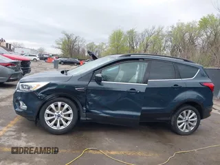 2019 Ford Escape SEL with VIN 1FMCU9HD3KUA54073, listed as a IAAI auction lot 41917955 with 101,283 mi miles. Bid and sale history available at carsss.com. Image 6.