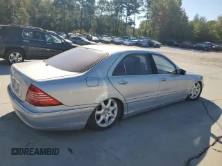 2004 Mercedes-Benz S-Class 4.3L with VIN WDBNG83J24A424430, listed as a Copart auction lot 76927414 with 221,560 mi miles and Salvage Title. Bid and sale history available at carsss.com. Image 3.
