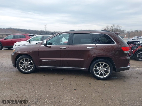 2014 Jeep Grand Cherokee Summit with VIN 1C4RJFJGXEC572752, listed as a IAAI auction lot 41905142 with 205,858 mi miles. Bid and sale history available at carsss.com. Image 14.