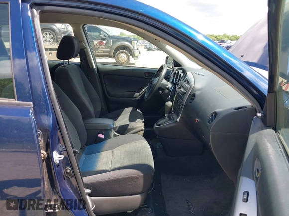 2007 Toyota Matrix STD z VIN 2T1KR32E07C658698, wystawiony jako IAAI lot #42208060 z przebiegiem 164 989 mil mil oraz . Historia ofert i sprzedaży dostępna na DreamBid. Obrazek 5.