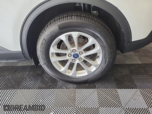 2020 Ford Escape SE с VIN 1FMCU9G63LUB81314, выставлен на аукционе IAAI как лот 42905132 с пробегом 44 436 миль миль и . История ставок и продаж доступна на DreamBid. Изображение 30.