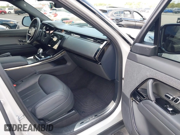 2024 Land Rover Range Rover Sport Dynamic SE z VIN SAL1L9FU7RA180295, wystawiony jako IAAI lot #42350067 z przebiegiem 10 776 mil mil oraz . Historia ofert i sprzedaży dostępna na DreamBid. Obrazek 5.
