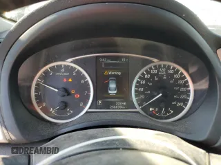 2018 Nissan Sentra SR z VIN 3N1AB7AP0JY287787, wystawiony jako Copart lot #58650845 z przebiegiem 256 639 mil mil oraz Szkoda całkowita • Salvage title. Historia ofert i sprzedaży dostępna na DreamBid. Obrazek 9.