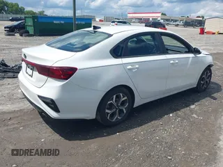 2019 Kia Forte LXS z VIN 3KPF24AD1KE133227, wystawiony jako IAAI lot #42494488 z przebiegiem 67 770 mil mil oraz . Historia ofert i sprzedaży dostępna na DreamBid. Obrazek 4.