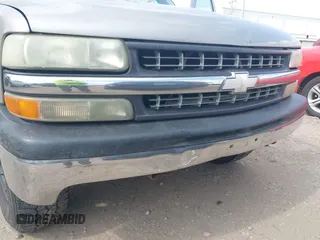 2002 Chevrolet Silverado 1500 LS with VIN 2GCEC19V121316306, listed as a IAAI auction lot 42128142 with 205,673 mi miles and . Bid and sale history available at DreamBid. Image 6.