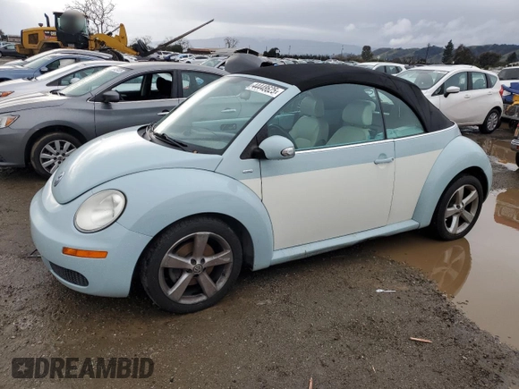 2010 Volkswagen Beetle with VIN 3VWRG3AL1AM004423, listed as a Copart auction lot 44448625 with 106,058 mi miles and Salvage Title. Bid and sale history available at DreamBid. Image 1.