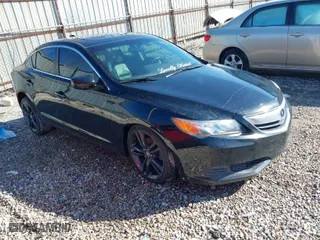 2015 Acura ILX with VIN 19VDE1F37FE006297, listed as a IAAI auction lot 41684688 with 172,859 mi miles. Bid and sale history available at carsss.com. Image 1.