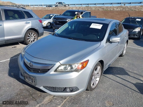2013 Acura ILX Tech Pkg with VIN 19VDE1F72DE004506, listed as a IAAI auction lot 41802502 with 295542 miles. Bid and sale history available at carsss.com. Image 2.