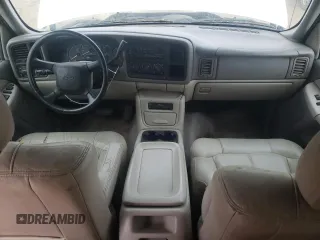 2000 Chevrolet Suburban LT with VIN 3GNEC16T8YG223051, listed as a Copart auction lot 84419604 with 237,923 mi miles and Clean Title. Bid and sale history available at carsss.com. Image 8.