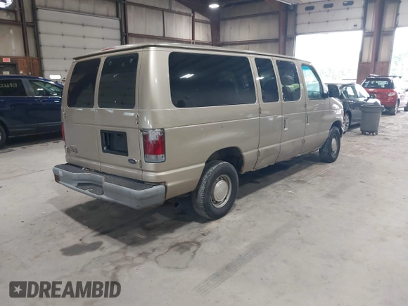 2000 Ford Econoline Passenger XL z VIN 1FMRE1129YHA94046, wystawiony jako IAAI lot #42240740 z przebiegiem 215 936 mil mil oraz . Historia ofert i sprzedaży dostępna na DreamBid. Obrazek 4.