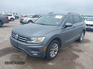 2018 Volkswagen Tiguan SEL with VIN 3VV3B7AX3JM000585, listed as a IAAI auction lot 41905836 with 99,114 mi miles and . Bid and sale history available at DreamBid. Image 17.