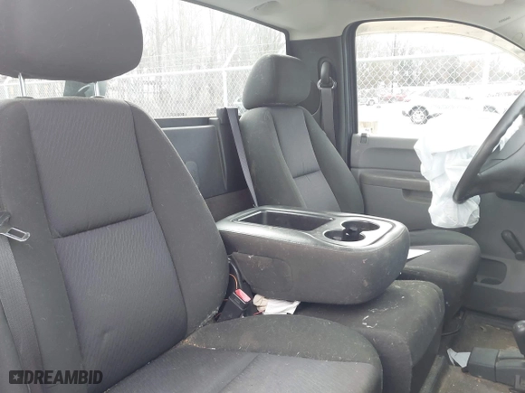 2011 Chevrolet Silverado 1500 Work Truck with VIN 1GCNKPEA8BZ323334, listed as a IAAI auction lot 41149026 with 84,604 mi miles. Bid and sale history available at carsss.com. Image 8.