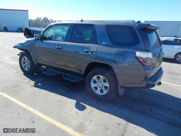 2017 Toyota 4Runner SR5 with VIN JTEZU5JR7H5154009, listed as a IAAI auction lot 41351354 with 127,781 mi miles. Bid and sale history available at carsss.com. Image 3.