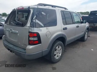 2006 Ford Explorer XLT с VIN 1FMEU73E06UA30333, выставлен на аукционе IAAI как лот 42602646 с пробегом 220 437 миль миль и . История ставок и продаж доступна на DreamBid. Изображение 4.