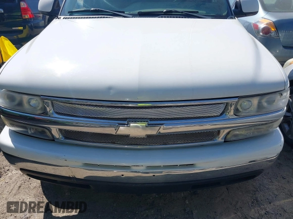 2003 Chevrolet Suburban LS with VIN 3GNEC16Z23G115327, listed as a IAAI auction lot 41912608 with 258,190 mi miles. Bid and sale history available at carsss.com. Image 6.