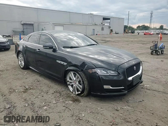 2019 Jaguar XJ R-Sport with VIN SAJWA1C7XK8W21242, listed as a Copart auction lot 56092225 with 47,727 mi miles and Salvage title. Bid and sale history available at DreamBid. Image 13.