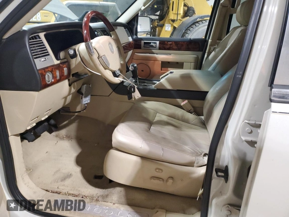 2005 Lincoln Navigator Luxury with VIN 5LMFU28505LJ00446, listed as a Copart auction lot 76027694 with 128,345 mi miles and Salvage Title. Bid and sale history available at carsss.com. Image 7.
