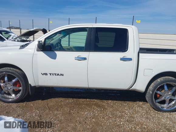 2009 Nissan Titan SE with VIN 1N6BA07D89N306682, listed as a IAAI auction lot 41348877 with 273,365 mi miles. Bid and sale history available at carsss.com. Image 14.