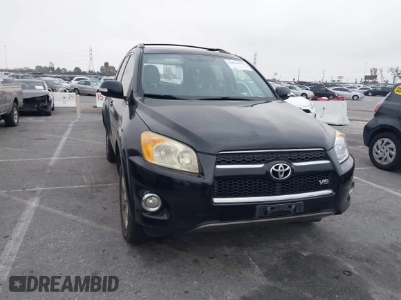 2009 Toyota RAV4 Ltd with VIN JTMZK31VX9D001644, listed as a IAAI auction lot 42030571 with 186,844 mi miles. Bid and sale history available at carsss.com. Image 1.