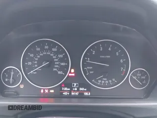 2015 BMW 3 Series 328i с VIN WBA3C1C5XFK123459, выставлен на аукционе IAAI как лот 42439775 с пробегом 94 147 миль миль и . История ставок и продаж доступна на DreamBid. Изображение 7.