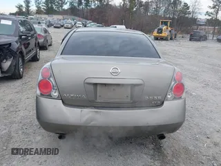 2005 Nissan Altima 3.5 SE with VIN 1N4BL11D05N430151, listed as a IAAI auction lot 41387898 with 257,990 mi miles. Bid and sale history available at carsss.com. Image 16.