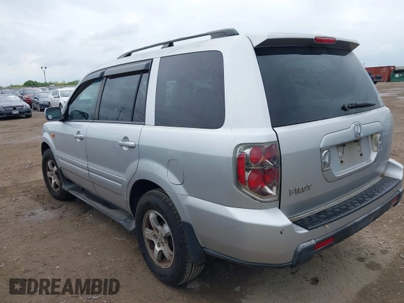 2008 Honda Pilot SE with VIN 5FNYF28328B001899, listed as a IAAI auction lot 42071365 with 188,894 mi miles and . Bid and sale history available at DreamBid. Image 3.